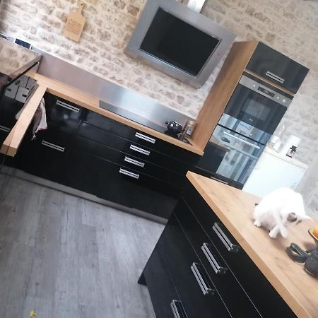 Belle Chambre D'Hote Pour 2 A 4 Personnes Apartment Chef-Boutonne Luaran gambar