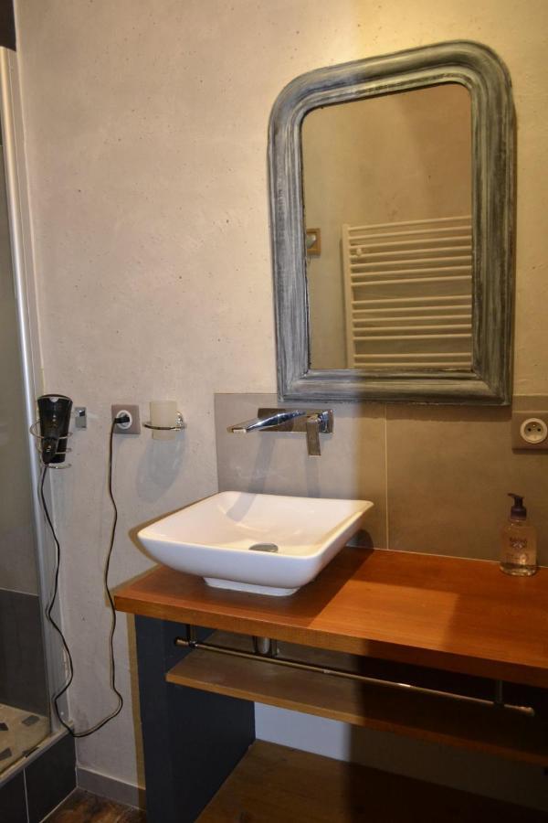 Belle Chambre D'Hote Pour 2 A 4 Personnes Apartment Chef-Boutonne Luaran gambar