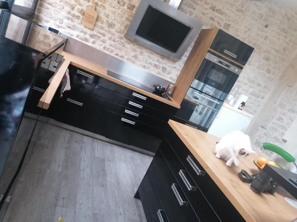 Belle Chambre D'Hote Pour 2 A 4 Personnes Apartment Chef-Boutonne Luaran gambar