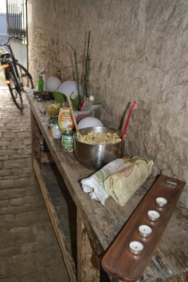 Belle Chambre D'Hote Pour 2 A 4 Personnes Apartment Chef-Boutonne Luaran gambar
